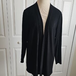 Chico's Open Cardigan Sweater. Flatering Fit And Style Size 2 US large.